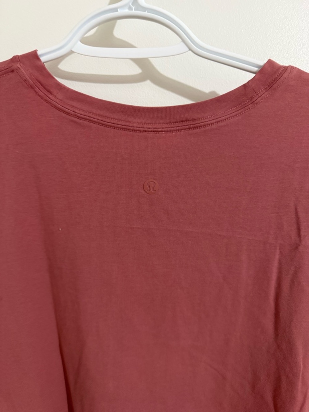 lululemon athletica Crew Neck Tee in Dusty Rose - Picture 3 of 3